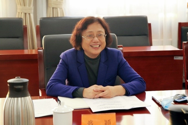 委党组成员、副主任戴颖与中心党委书记、主任魏玉瑞就北京市推进绿色丝绸之路建设创新服务基...